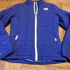 The NorthFace Womens Size Small Zip Up Outwear